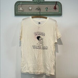 Cupid Take Aim funny valentine Graphic Tee Cream Short sleeve new small women’s